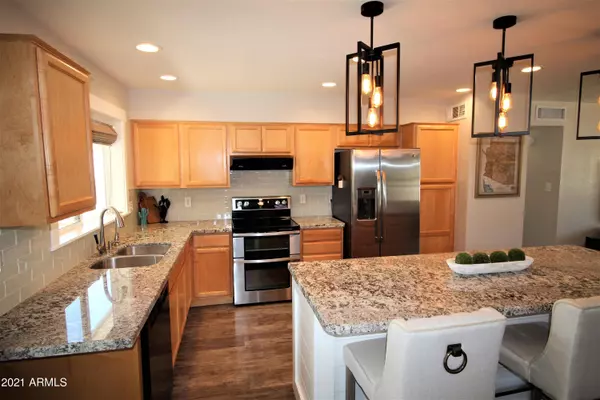 Phoenix, AZ 85020,9446 N 16TH Street