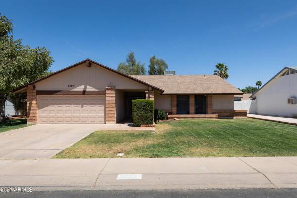 Chandler, AZ 85224,1320 W ESTRELLA Drive