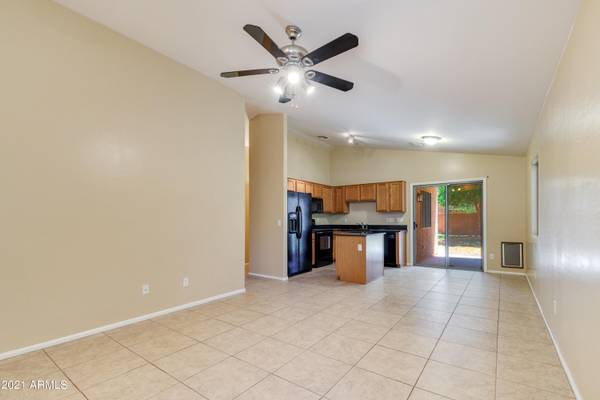 San Tan Valley, AZ 85140,445 E PENNY Lane