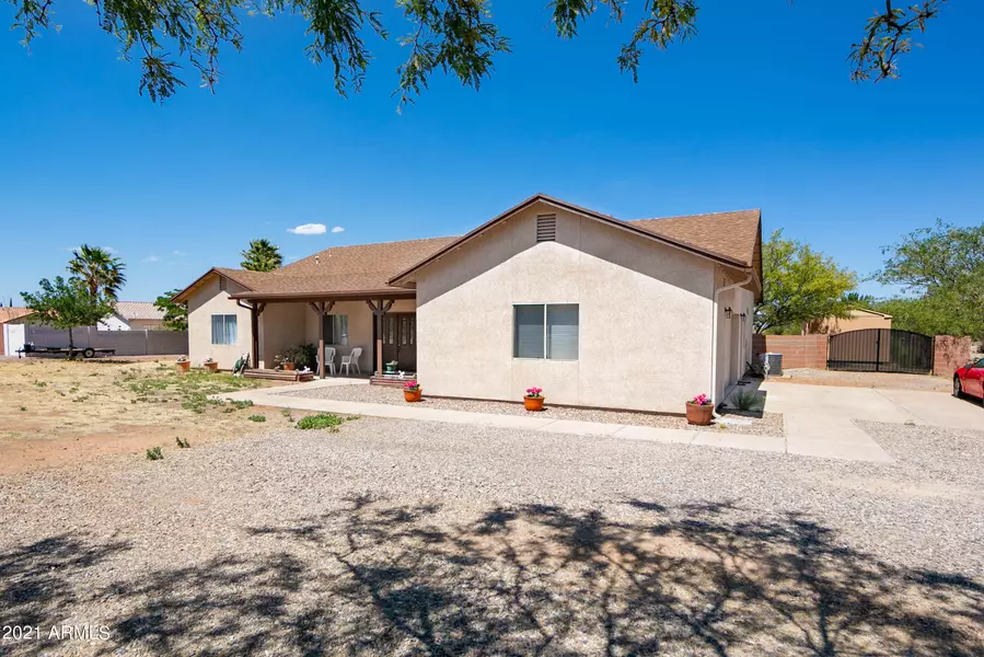 4207 S POLPIO Way, Sierra Vista, AZ 85650