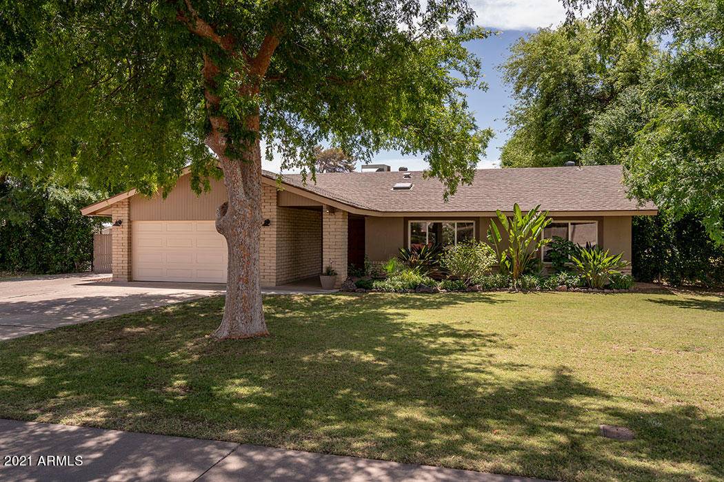 8517 E HIGHLAND Avenue, Scottsdale, AZ 85251