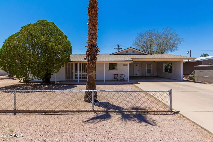 727 E DESERT Avenue, Apache Junction, AZ 85119