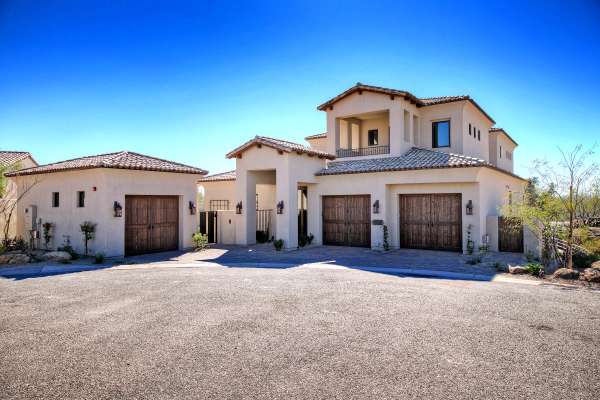 Paradise Valley, AZ 85253,3965 E SIERRA VISTA Drive