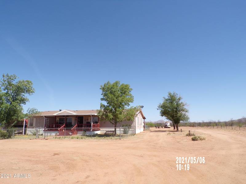 2986 W JEFFERSON Road, Elfrida, AZ 85610