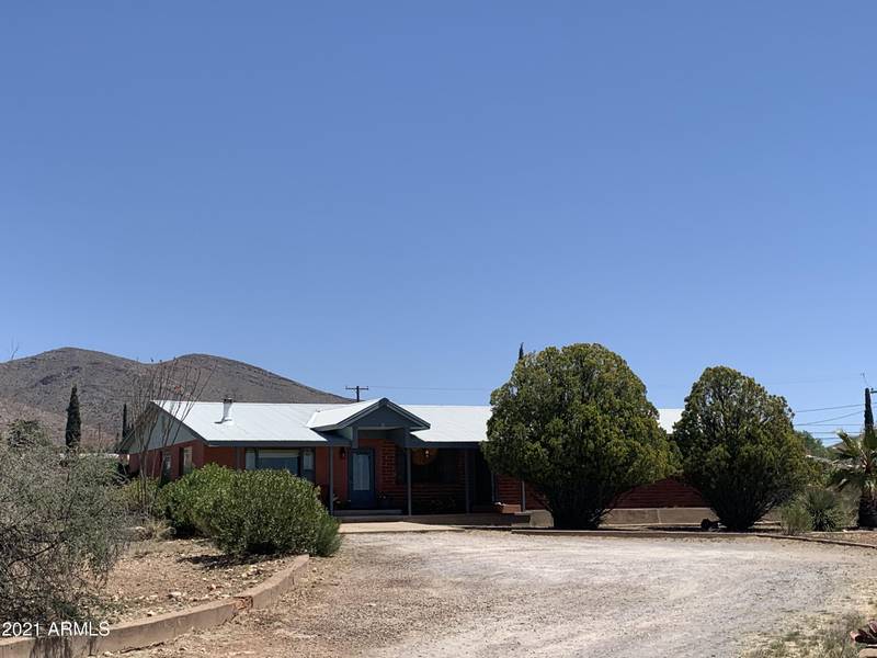 67 MOHAVE Drive, Bisbee, AZ 85603