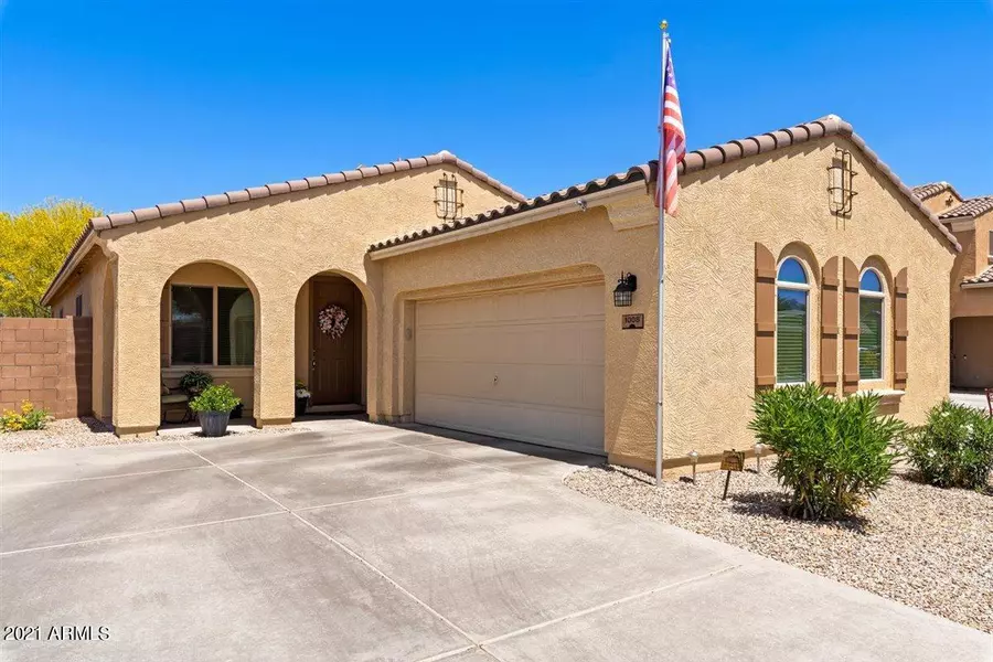 1008 W DEONI Trail, San Tan Valley, AZ 85143