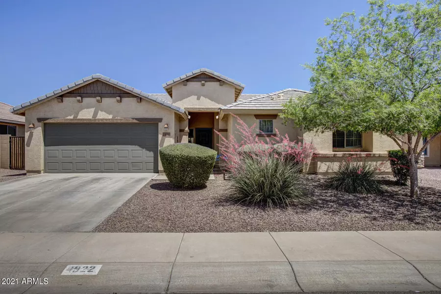 1922 W SAWTOOTH Way, Queen Creek, AZ 85144