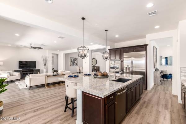 Phoenix, AZ 85045,3454 W MOUNTAIN VISTA Drive