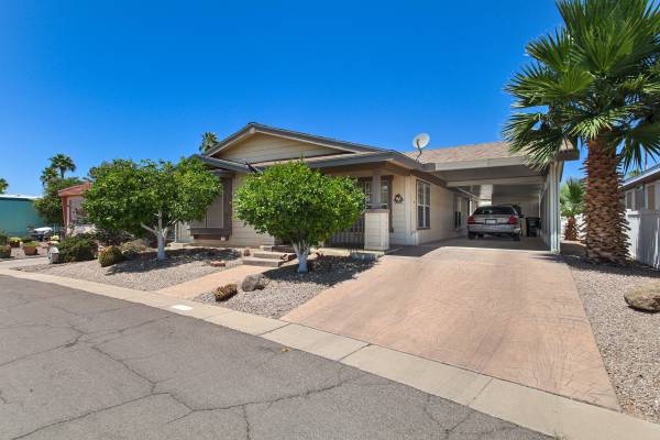 Mesa, AZ 85206,201 S GREENFIELD Road #204