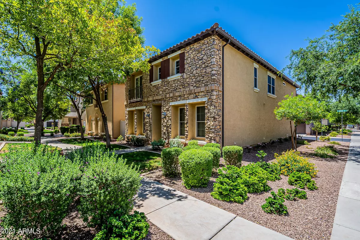 Gilbert, AZ 85296,877 S HUISH Drive