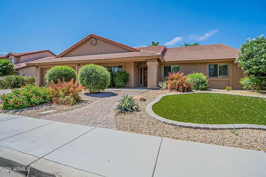 1713 W OAKLAND Court, Chandler, AZ 85224