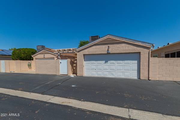 Sun City West, AZ 85375,18634 N 136TH Drive