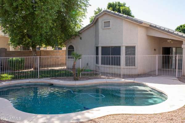 Chandler, AZ 85248,1352 W BLUE RIDGE Court