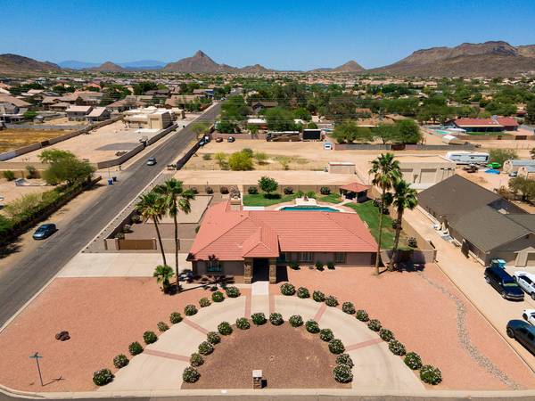 5236 W SAGUARO PARK Lane, Glendale, AZ 85310