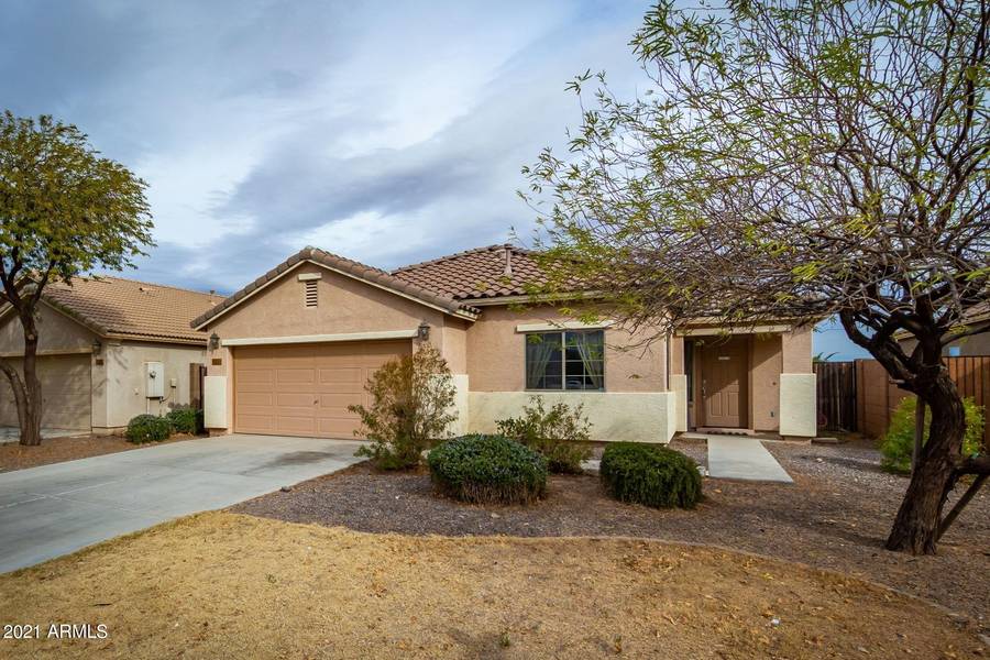 34463 N KARAN SWISS Circle, San Tan Valley, AZ 85143