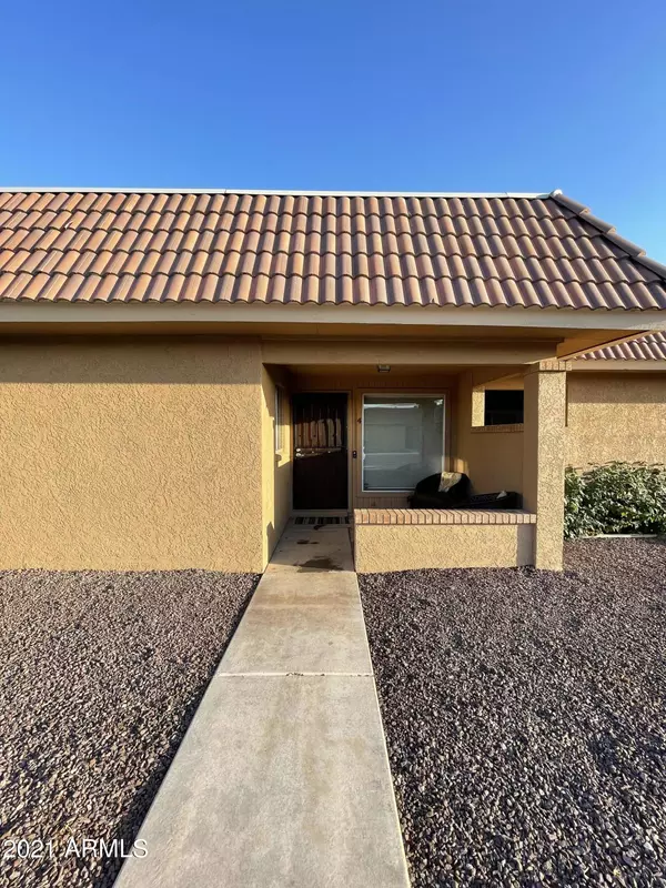 Phoenix, AZ 85027,409 W BLACKHAWK Drive #4