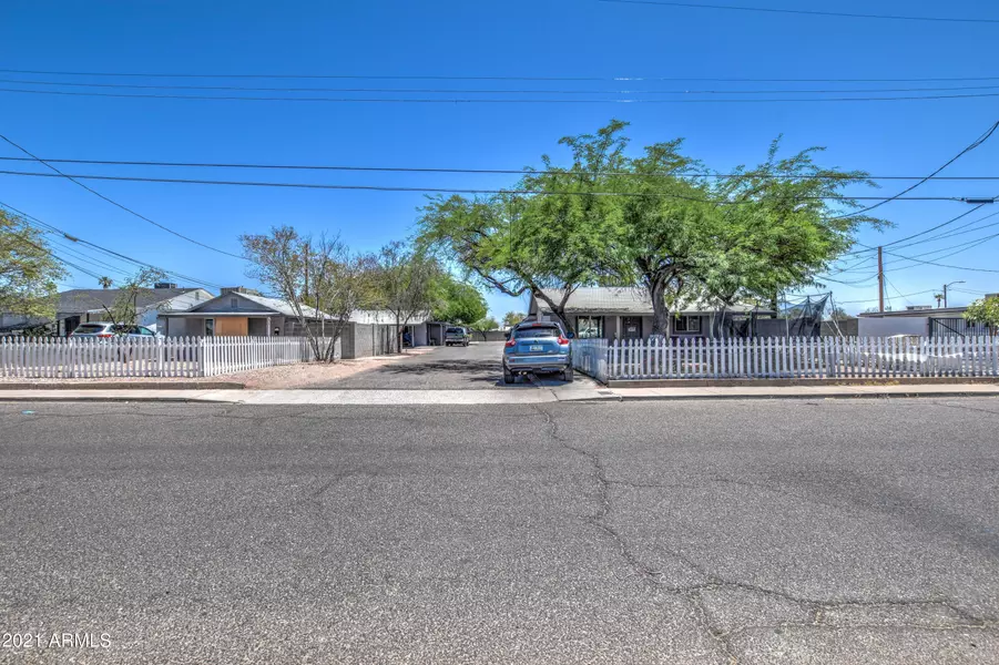 1801 N 25TH Place, Phoenix, AZ 85008