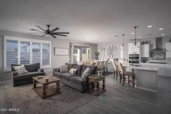 Mesa, AZ 85212,9526 E TRILLIUM Avenue