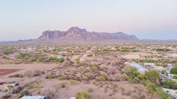 Apache Junction, AZ 85119,1378 N WICKIUP Road