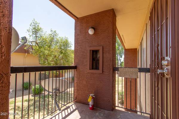 Phoenix, AZ 85031,3810 N MARYVALE Parkway #2014