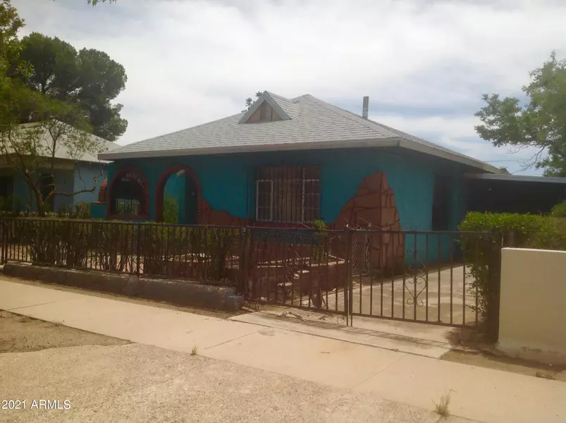 1037 E 4TH Street, Douglas, AZ 85607