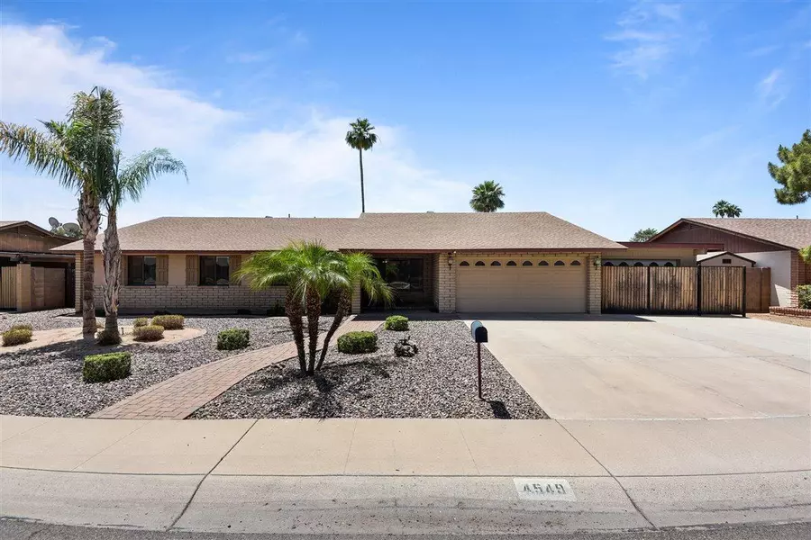 4549 W LARKSPUR Drive, Glendale, AZ 85304