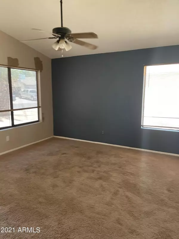 Phoenix, AZ 85027,3167 W ROBIN Lane