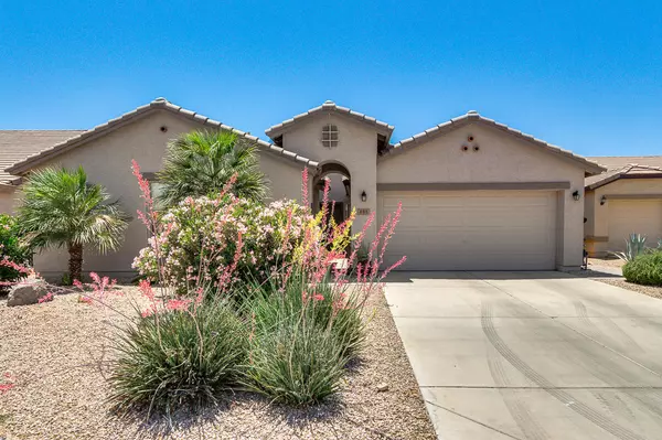 665 W DESERT VALLEY Drive, San Tan Valley, AZ 85143