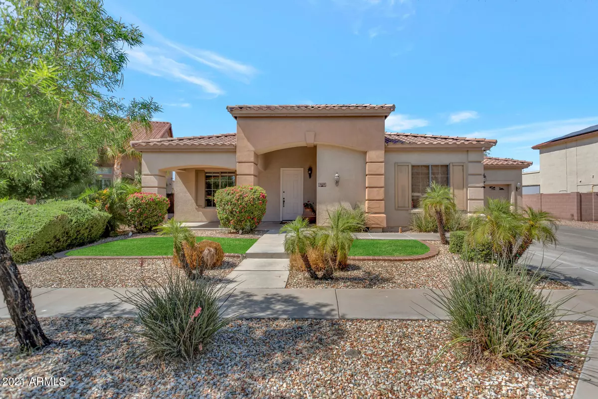 Phoenix, AZ 85085,2412 W Fetlock Trail