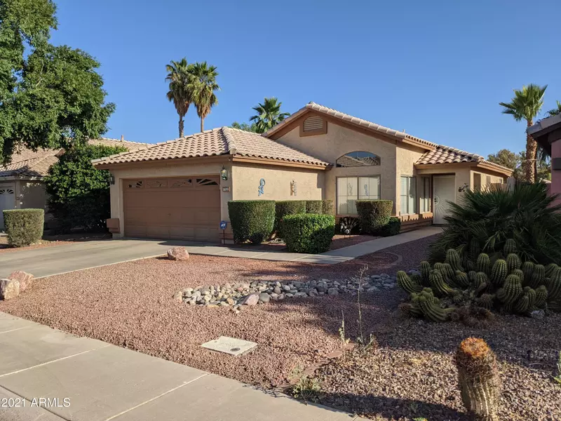 1698 E TREMAINE Avenue, Gilbert, AZ 85234