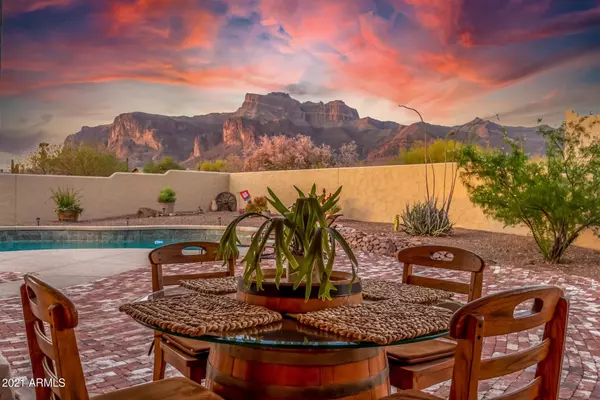 5913 E 10TH Avenue, Apache Junction, AZ 85119