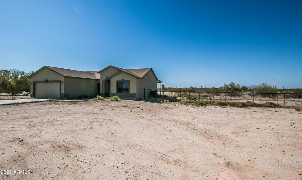 11037 N DIFFIN Road, Florence, AZ 85132