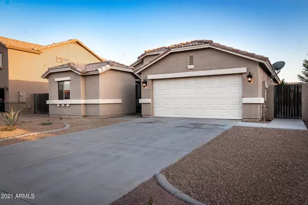 Gilbert, AZ 85297,3345 E WARBLER Road