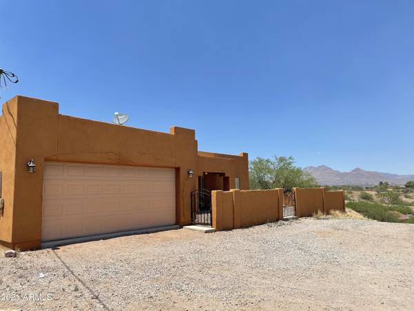 Rio Rico, AZ 85648,1022 CIRCULO GOLONDRINA -- #B