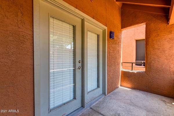 Phoenix, AZ 85032,4704 E PARADISE VILLAGE Parkway #325