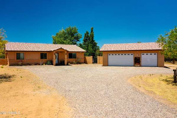 Hereford, AZ 85615,7176 S Y LIGHTNING RANCH Road