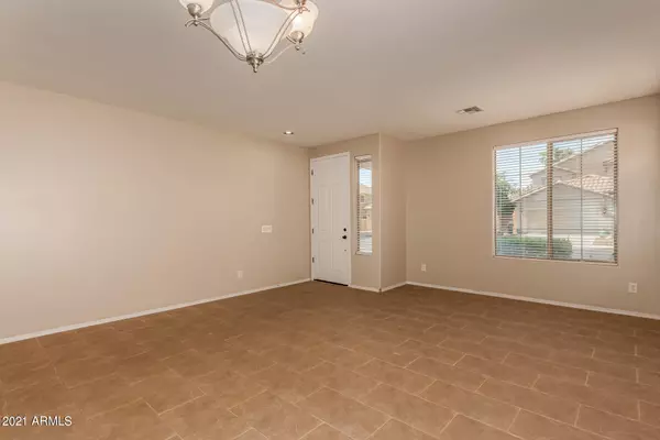 Chandler, AZ 85249,4611 E HAZELTINE Way