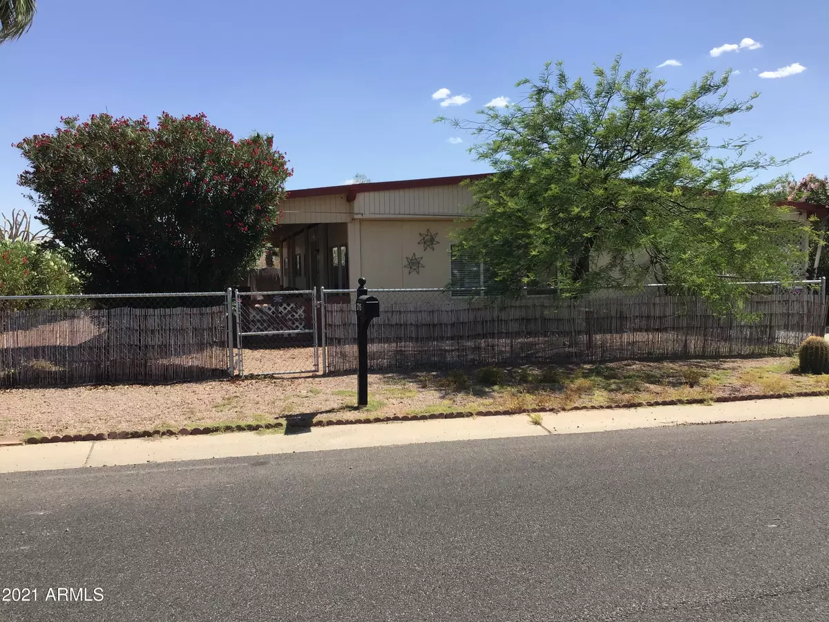 Apache Junction, AZ 85120,2715 W CHOLLA Street