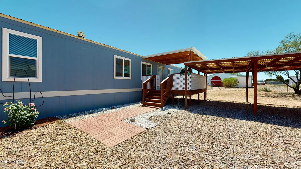 Benson, AZ 85602,696 N Warren Road