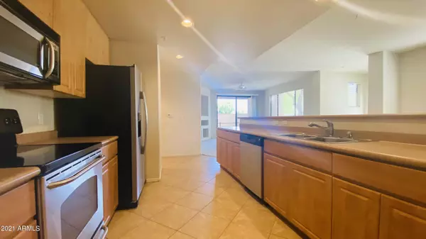 Chandler, AZ 85248,705 W QUEEN CREEK Road #1043