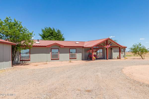 Coolidge, AZ 85128,429 N NAFZIGER Road