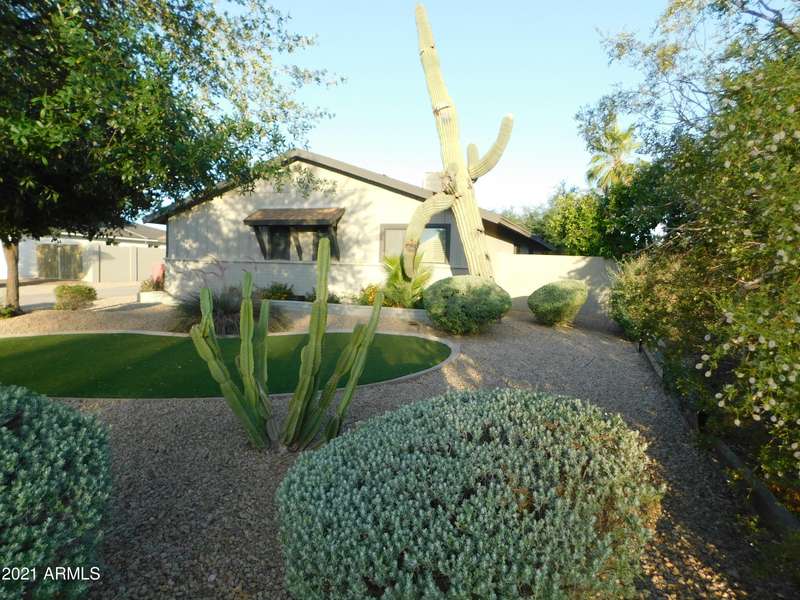 2534 N 68th Place, Scottsdale, AZ 85257