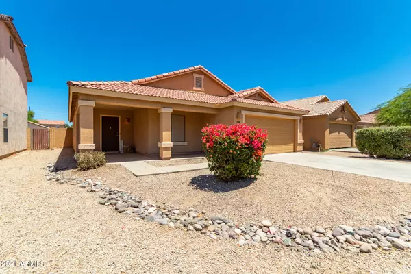 2114 E CASPIAN Way, San Tan Valley, AZ 85140