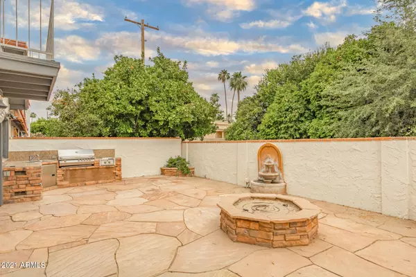 Paradise Valley, AZ 85253,5754 N SCOTTSDALE Road