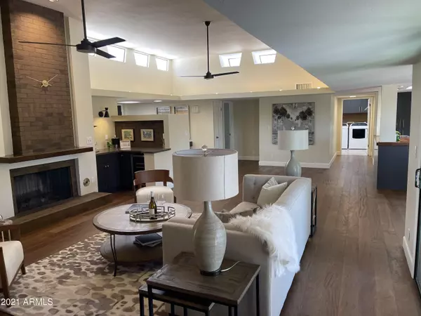 Scottsdale, AZ 85258,8101 E DEL TIBURON Drive