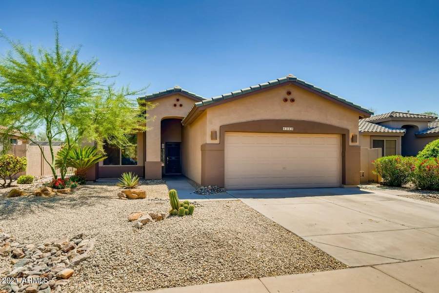 4349 E WALNUT Road, Gilbert, AZ 85298