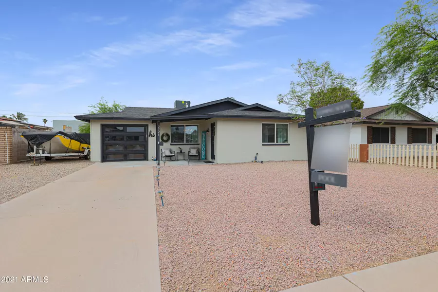 2228 E PARADISE Drive, Phoenix, AZ 85028