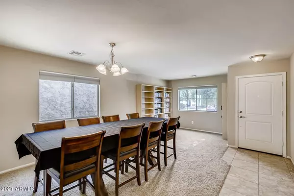 Glendale, AZ 85303,7217 N 72ND Drive