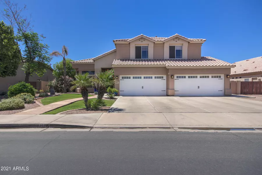 2077 E STEPHENS Road, Gilbert, AZ 85296