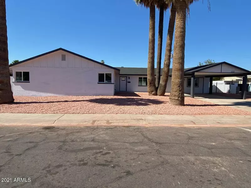 6312 W MEDLOCK Drive, Glendale, AZ 85301